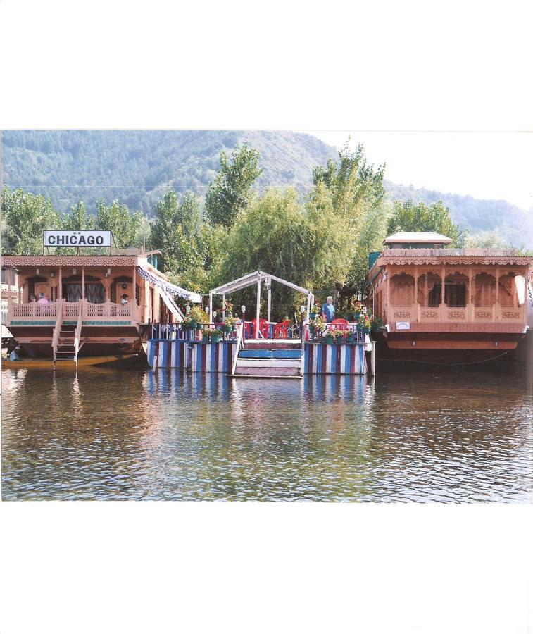 Chicago Group Of Houseboats 호텔 Srīnagar 외부 사진